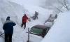 Рекорден снеговалеж затрупа автомобили в Австрия