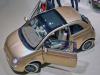 Fiat 500 Pepita от чисто злато с кристали Сваровски представиха в Рим