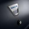 Dacia спира работа за две седмици