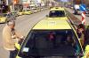 Близо 200 таксиметрови шофьори блокираха данъчното във Варна