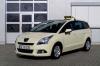 Peugeot представя три варианта такси в Кьолн