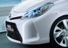 Щанд на Toyota в Женева - посветен на хибридната технология Hybrid Synergy Drive®