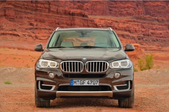 Новото BMW X5 – трето поколение иновации и радост от шофирането в сегмента Sports Activity Vehicle