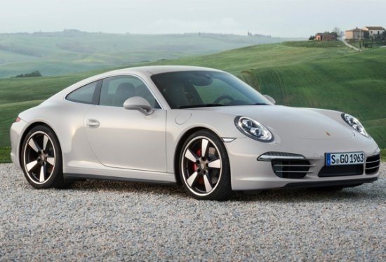 Porsche със специална юбилейна серия 911
