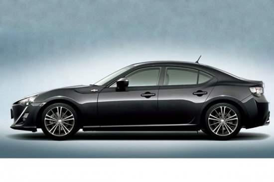 Toyota подготвя седан на базата на спортния си модел GT86