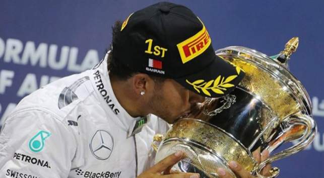 Люис Хамилтън с „Мерцедес“ спечели Гран при на Италия