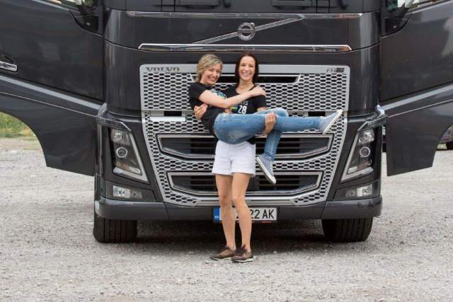 Българските шофьори на камиони са герои в специална кампания на Volvo Trucks
